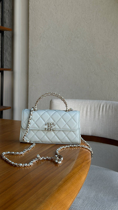 New collection ⚜️
CHANEL 💚
VIP quality 💎
Chanel flap top handle ✨
Size : 19 cm
For Price 👇 WhatsApp✅
0568585901 
0507557372
0552275751 Owner Zain 👌

Zain336
♥️♥️♥️