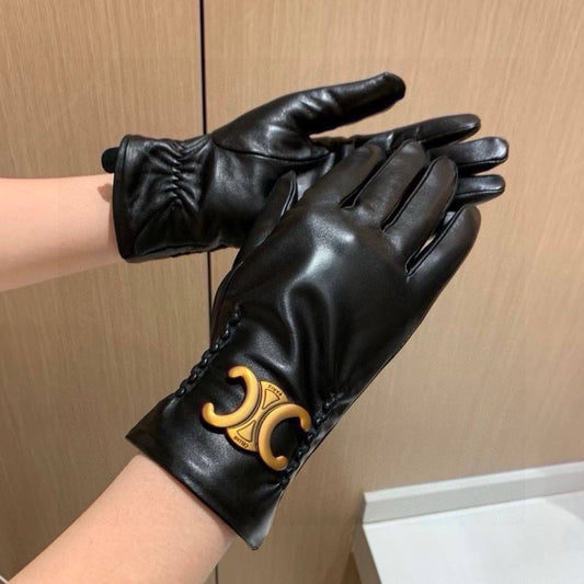 CILEIN GlOVES

VVIP QUALITY

WITH ORRIGINAL BOX

320 dhs🇦🇪🇦🇪

Zain281
♥️♥️♥️