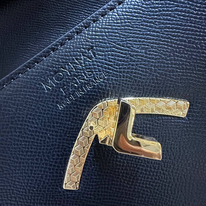 MOYNAT 
GOOD QUALITY WITH BOX 
110 DHS🇦🇪🇦🇪

Zain295
♥️♥️♥️