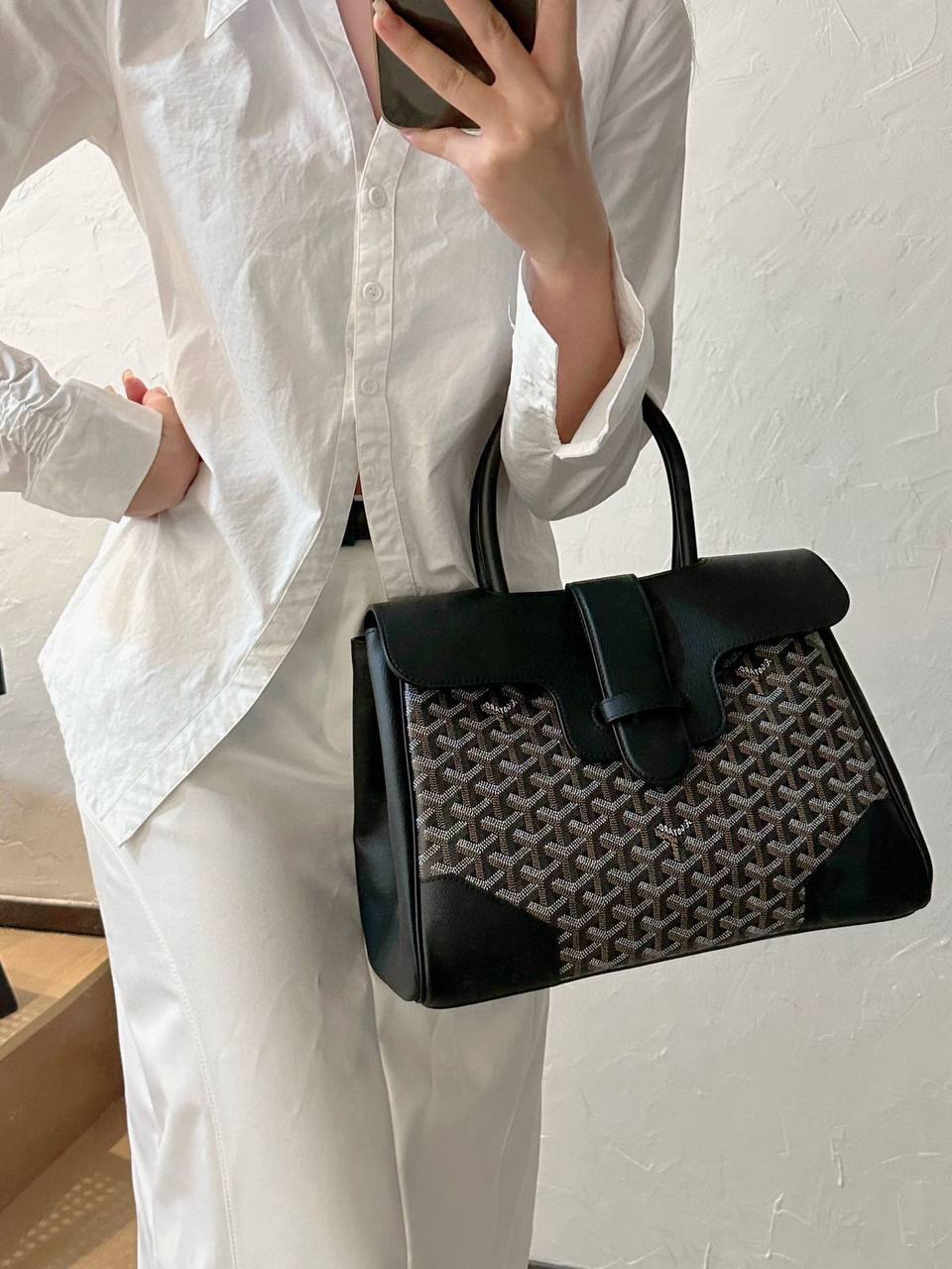 GOYARD 
COPY ONE 
150 dhs🇦🇪🇦🇪

Zain295
♥️♥️♥️