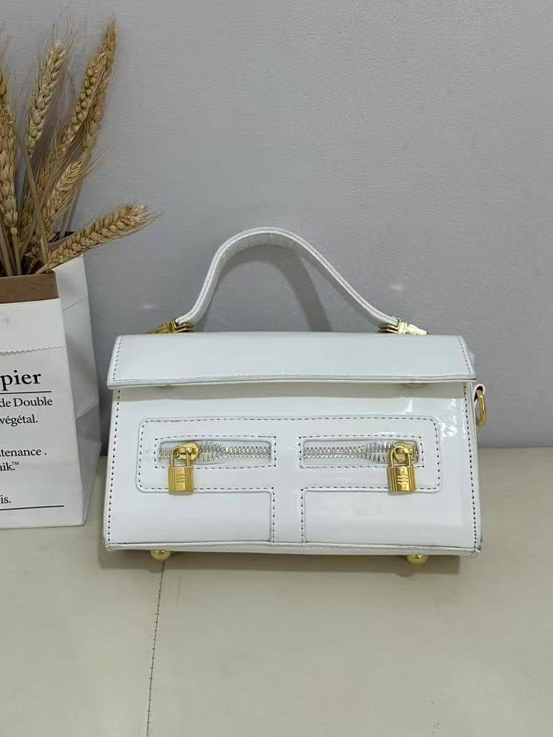Hermes
65 dhs✅

Zain50
♥️♥️♥️