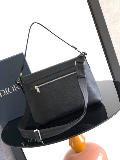 NEW COLLECTION👌🏻
DIOR BAG❤‍🔥
SUPER MASTER Quality👑With Original Packaging👌🏻
For Price 👇 WhatsApp✅
0568585901 
0507557372
0552275751 Owner Zain 👌

Zain329
♥️♥️♥️
