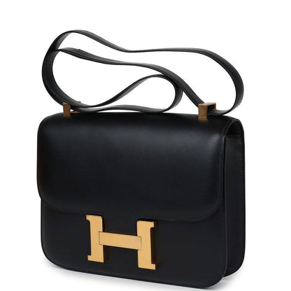 Hermes
110 dhs🇦🇪🇦🇪
With box
Size23cm

Zain219
♥️♥️♥️