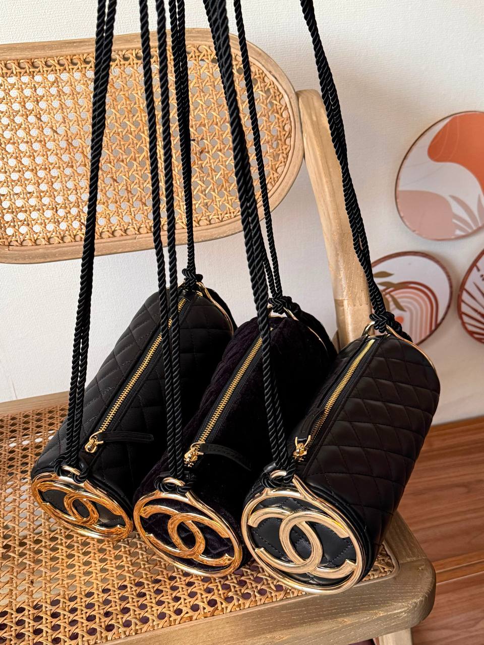 New Collection✨✨✨
CHANEL
25cm
350 dhs🇦🇪🇦🇪
*MASTER QUALITY*
With box🎁

Zain167
♥️♥️♥️