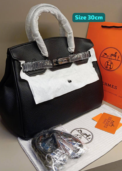 Hermes

Good quality 

120 dhs🇦🇪🇦🇪🇦🇪

Zain186
♥️♥️♥️