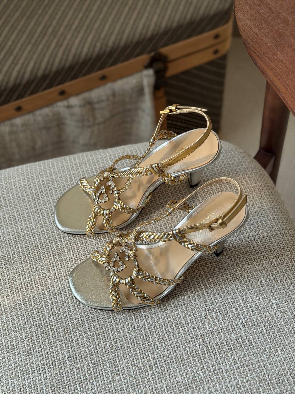 GUCCI 
Size: 36 to 42
Super master quality 
450 dhs🇦🇪

Zain198
♥️♥️♥️