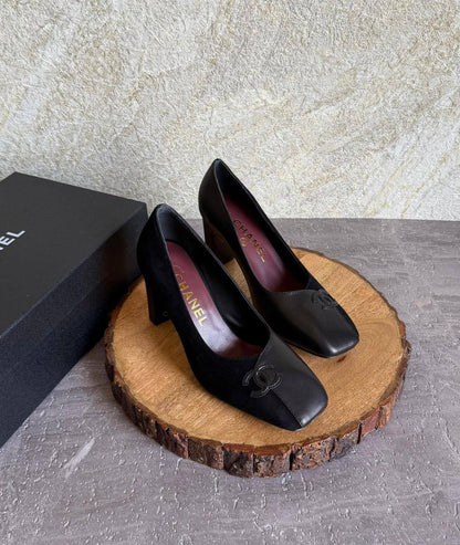 CHANEL 💫😍
SuperMaster Quality 💯
450 dhs✅
Size: 36-41 💥

Zain171
♥️♥️♥️
