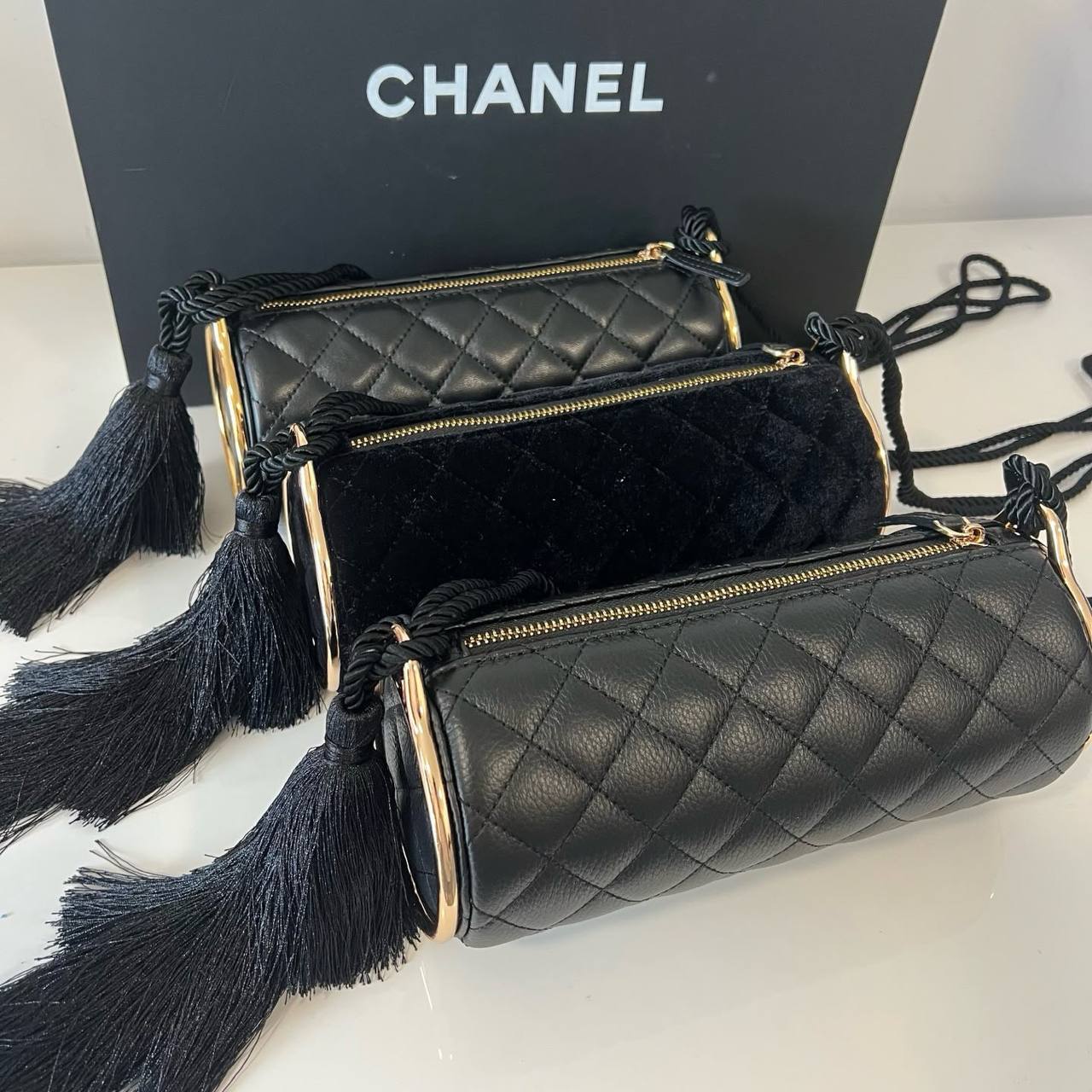 Chanel
Master❣️❣️
25cm🫶🏼🫶🏼 
310 dhs🇦🇪🇦🇪

Zain297
♥️♥️♥️