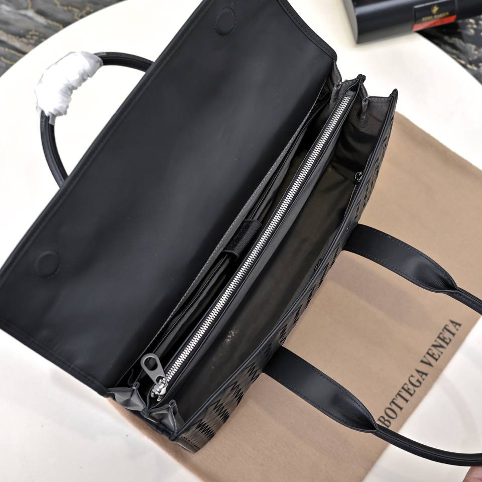 NEW COLLECTION👌🏻
BOTTEGA LAPTOP❤‍🔥
SUPER MASTER Quality👑With Original Packaging👌🏻

For Price 👇 WhatsApp✅
0568585901 
0507557372
0552275751 Owner Zain 👌

Zain329
♥️♥️♥️
