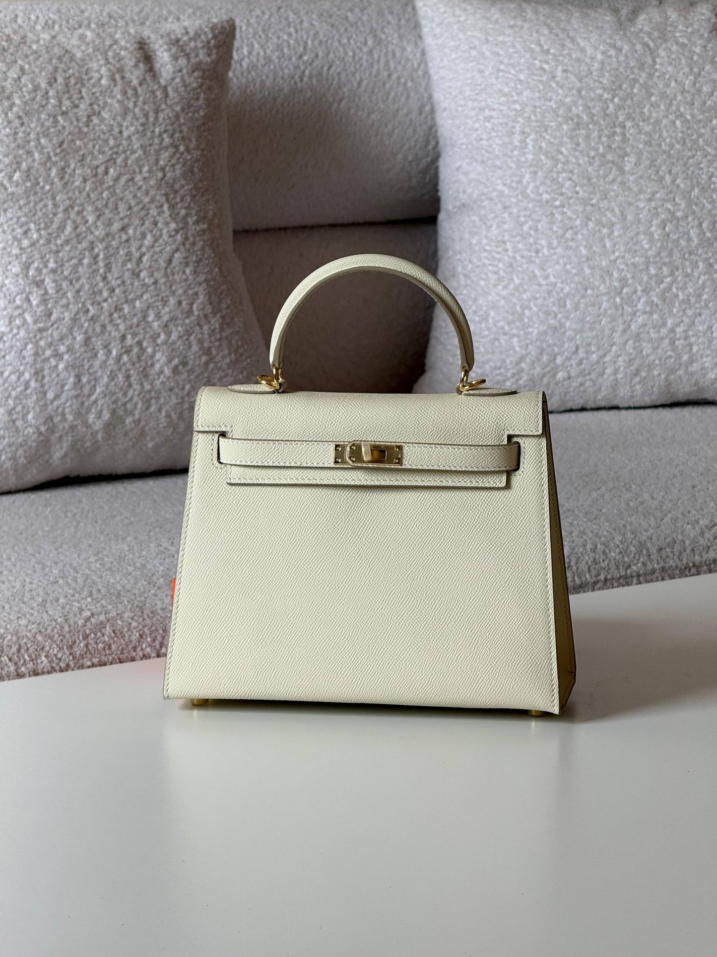 Hermes kelly 25cm💕master quality😍

with box❤️
🎁🎁🎁

380 dhs🪙🌨️

Zain52
♥️♥️♥️