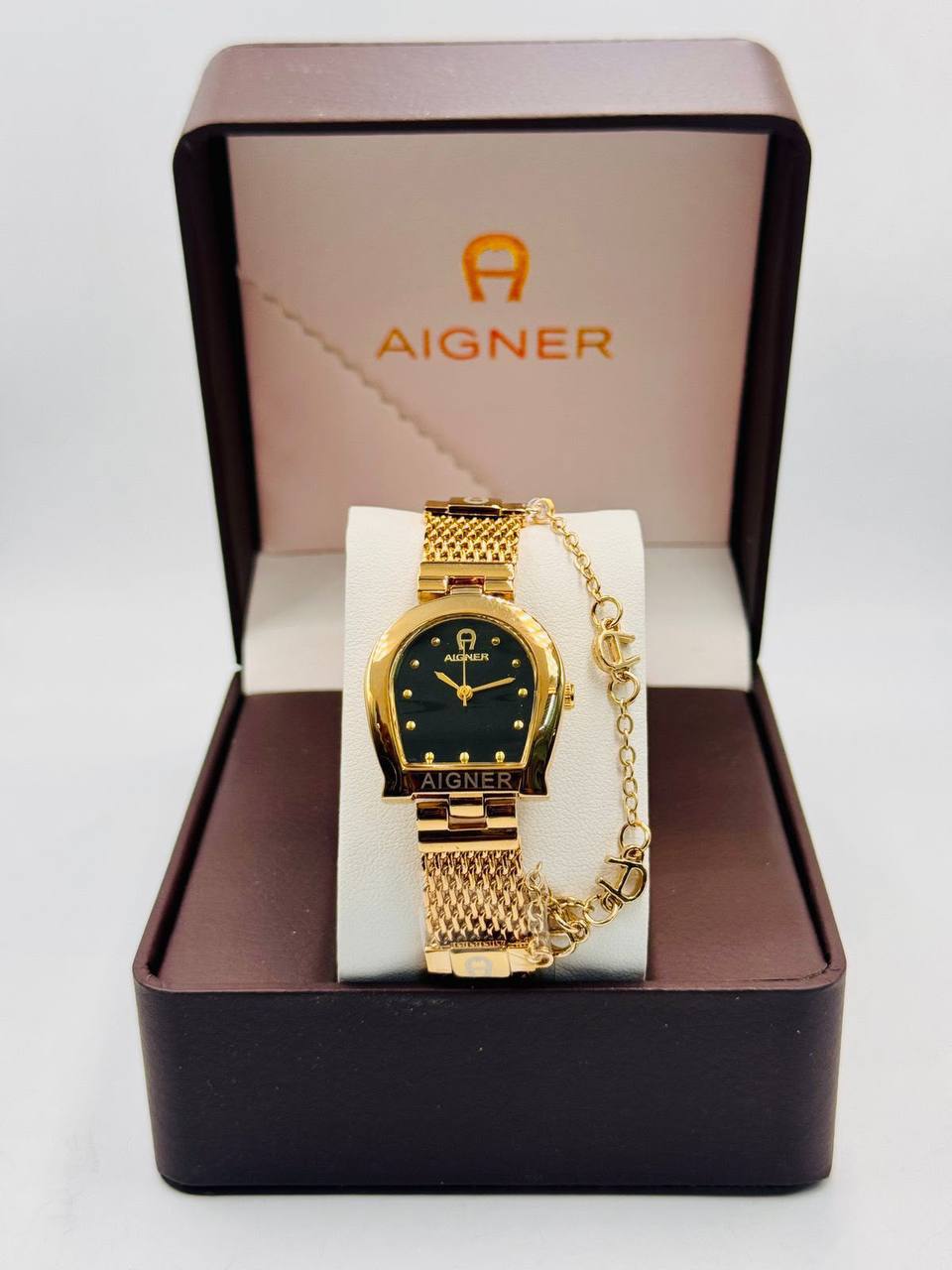 Aigner ladies 
60 dhs🇦🇪🇦🇪

Zain08
♥️♥️♥️