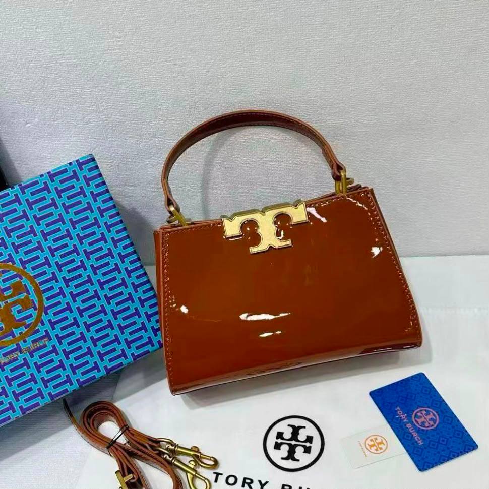 TORY BURCH NEW CAME GOOD QUALITY 
WITH BOX 
95 dhs✅

Zain295
♥️♥️♥️