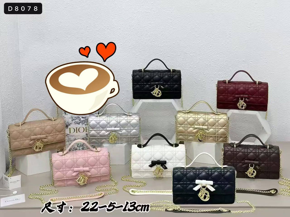 Dior 

have box
100 dhs🇦🇪🇦🇪

Zain07
♥️♥️♥️
