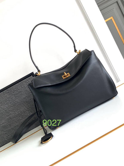 Balenciaga - 
Master 💓💓💓
For Price 👇 WTSP Text Zain 0568585901
0507557372
0544061607

Zain111
♥️♥️♥️