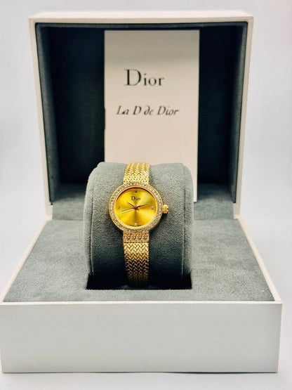 Dior ladies

 available 55 dhs  

Zain08

♥️♥️♥️