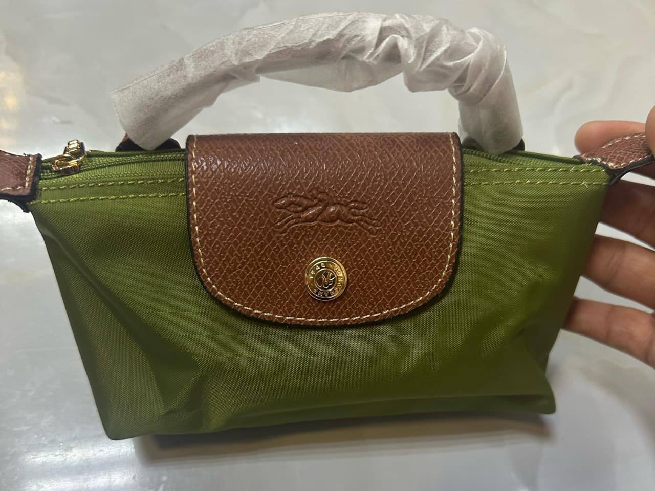 Long champ 

mini
Size: 17cm
45 dhs💓

Zain50
♥️♥️♥️