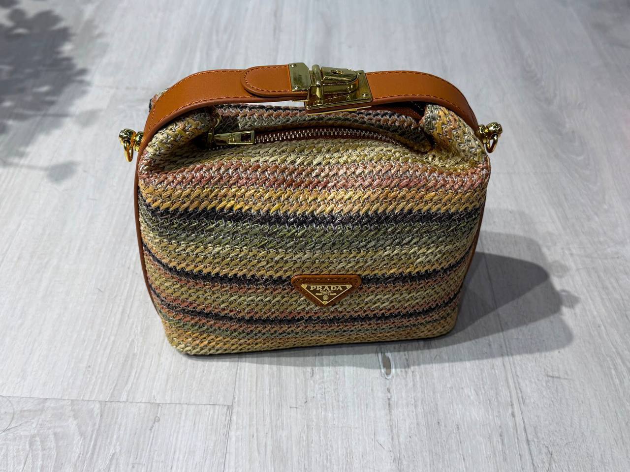 PRADA 
Rainbow beach bag 
21 cm
95 dhs✅

Zain254
♥️♥️♥️