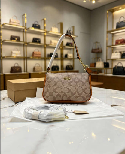 Coach 

80 dhs🇦🇪
have box

Zain07
♥️♥️♥️