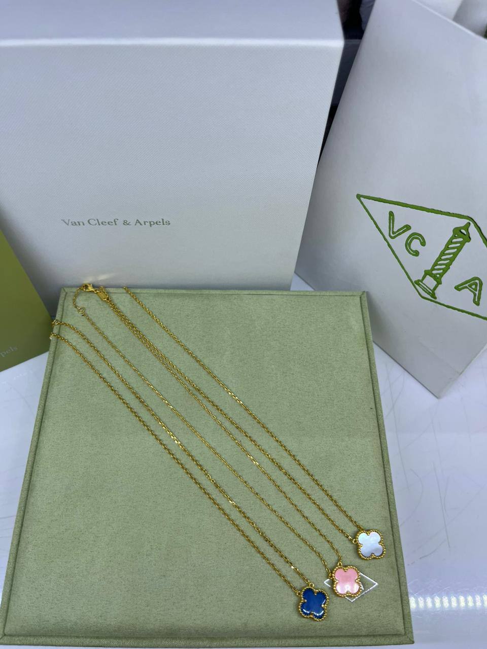 VcA
Necklace
40 dhs🪙🌨️

Zain263
♥️♥️♥️