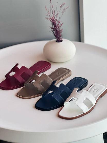 New Hermes🌹
Size 36_41
Super high quality 🌹
390 dhs🪙💚

Zain176
♥️♥️♥️