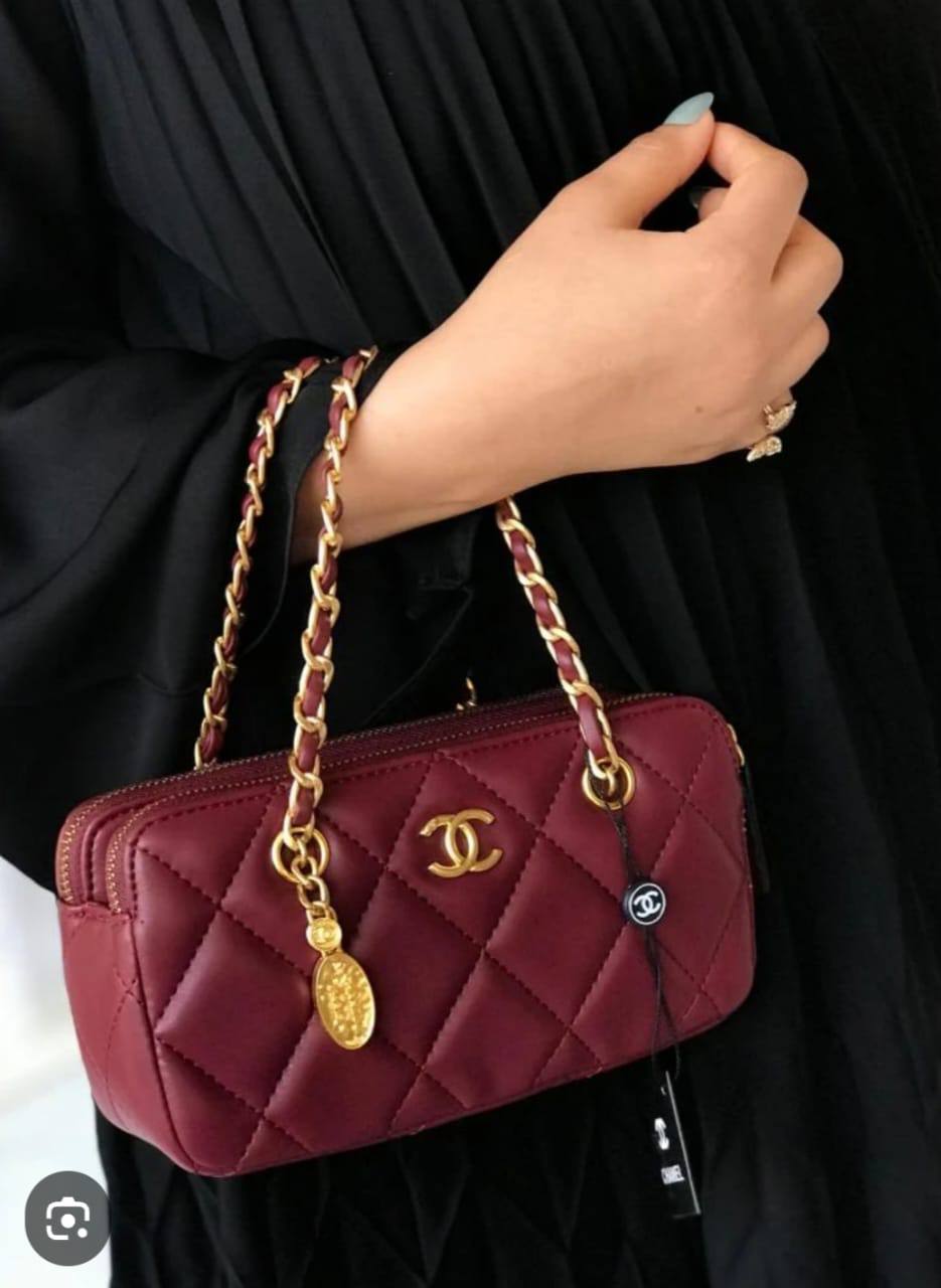 Chanel

90 dhs🪙 
with box 
🎁🎁🎁

high quality  

21cm

Zain26
♥️♥️♥️