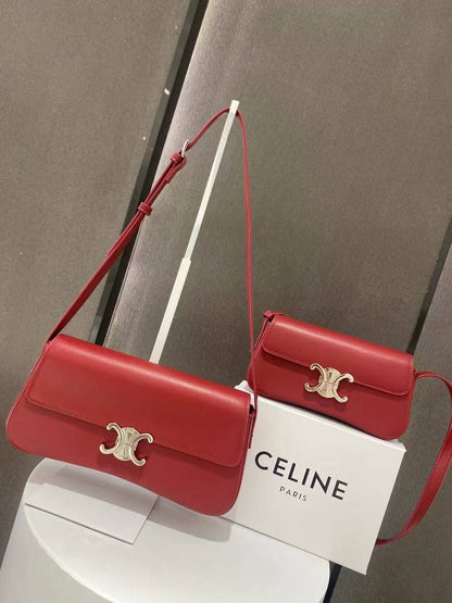 CELINE
110 dhs✅
Best quality 
with box🎁

small size 21 CM
big size 28 CM

Zain90
♥️♥️♥️
