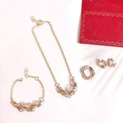 Cartier SET🐦‍🔥*
Necklace 🌸
Earring 🪷
Bracelet ✨
Ring 💍 size available 👇
6,7,8,9
Master quality 💯
With normal boxes 📦 
220 dhs🪙💚
With master box 🗃️ 
260 dhs🪙💚

Zain216
♥️♥️♥️