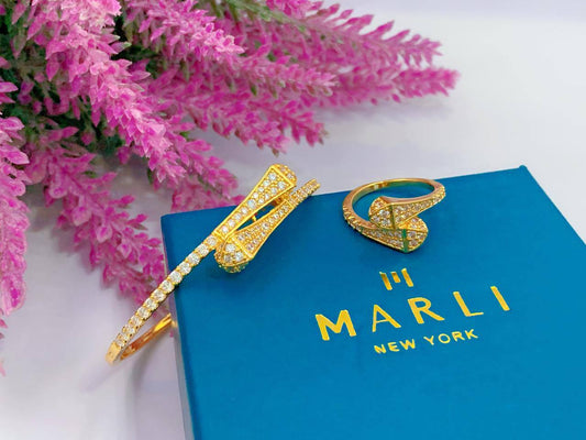 Marli Bangle Ring
90 dhs❤️ 

With Box And Paper Bag
🎁🎁🎁

Zain89
♥️♥️♥️
