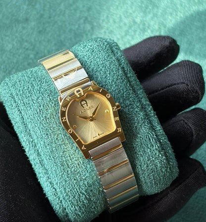 Aigner watch for ladies 
good quality 
280 dhs🗽

Zain59
♥️♥️♥️