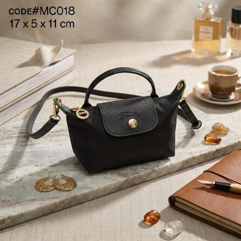 Long Champ
ᴍɪɴɪ ᴄʀᴏssʙᴀɢ
ɴʏʟᴏɴ ᴍᴀᴛᴇʀɪᴀʟ
sɪᴢᴇ : 17 cm

45 dhs💓

Zain31
♥️♥️♥️