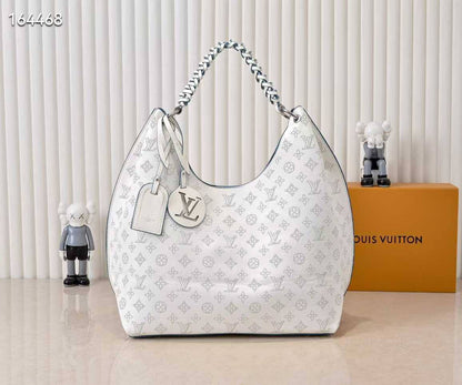 LV

270 dhs🇦🇪🇦🇪🇦🇪

Zain10
♥️♥️♥️