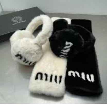 Miu miu

price with shahal 320 dhs🇦🇪🇦🇪

Without 280 dhs🇦🇪🇦🇪

Zain262
♥️♥️♥️