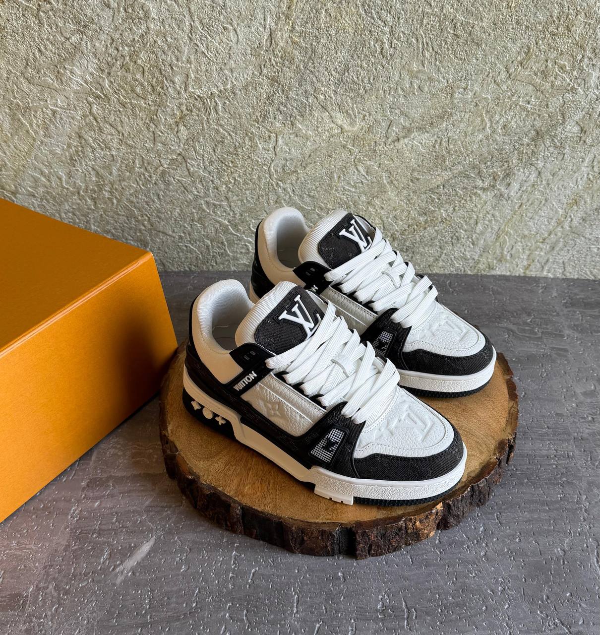 LV
SuperMaster Quality 💯
550 dhs🇦🇪🇦🇪
Size: 36-41💥

Zain171
♥️♥️♥️