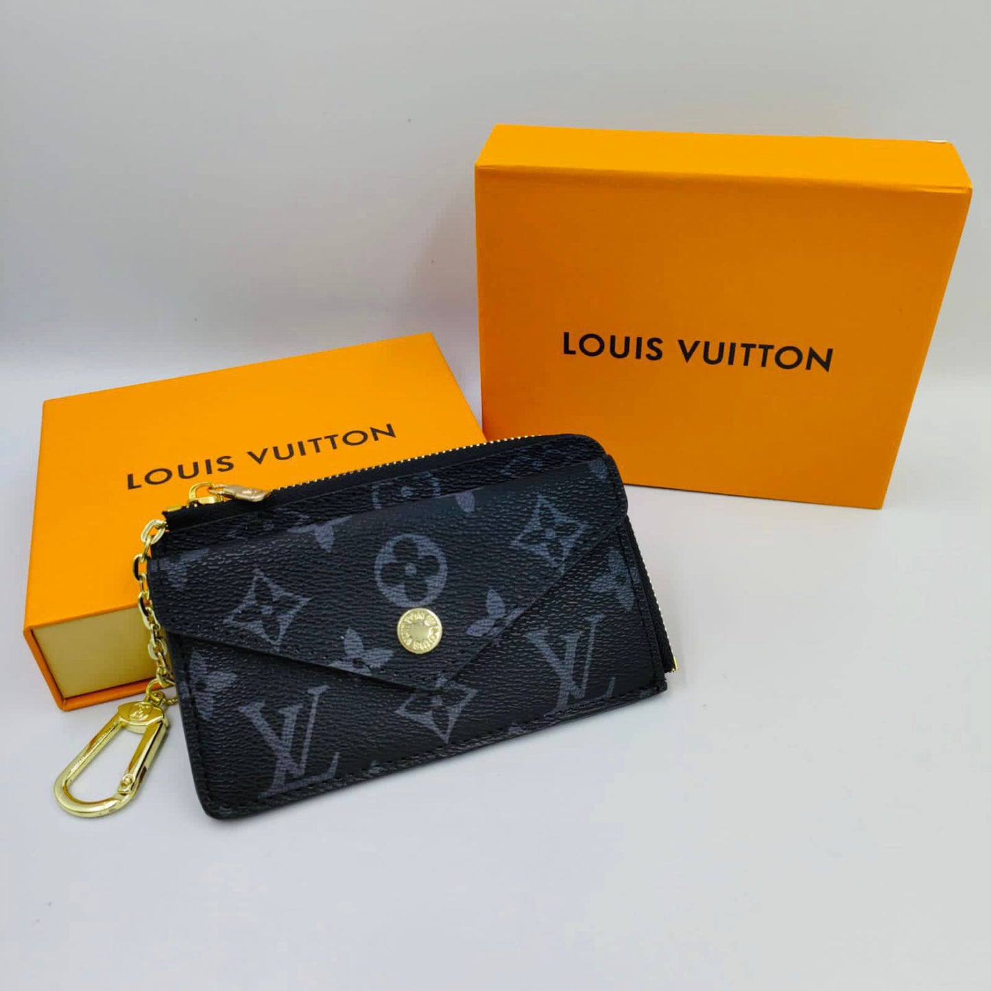 LV Wallets
35 dhs❣️

Zain40
♥️♥️♥️