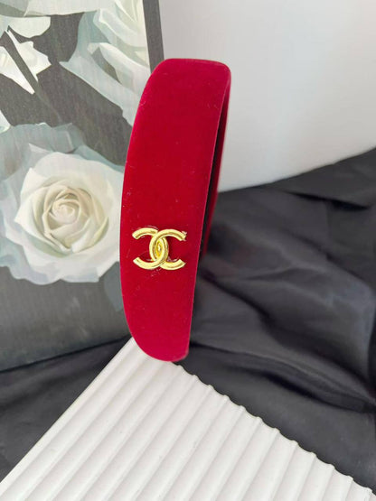 *Headband ❤️‍🔥*
good quality 💯
20 dhs🪙💕

Zain216
♥️♥️♥️