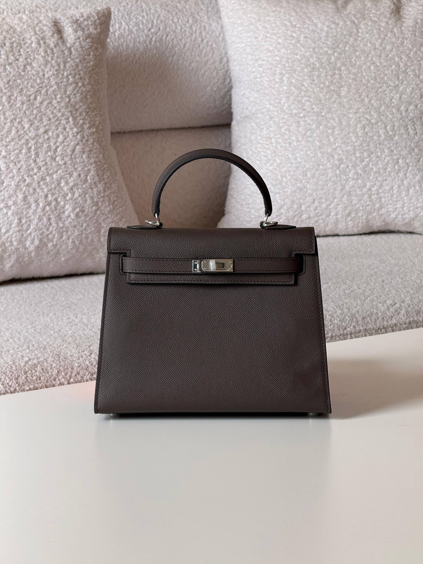 Hermes kelly 25cm💕master quality😍

with box❤️
🎁🎁🎁

380 dhs🪙🌨️

Zain52
♥️♥️♥️