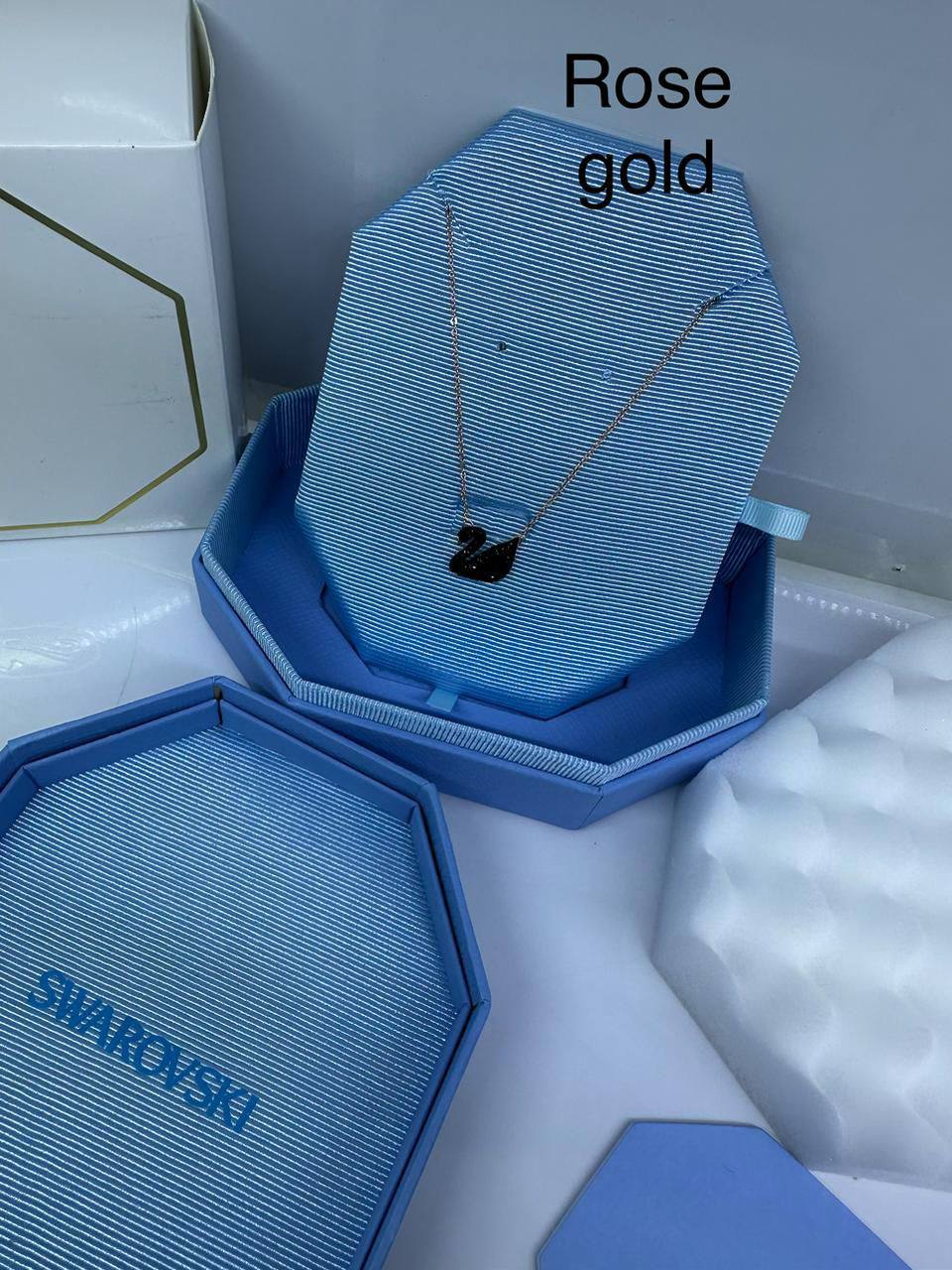 Swarovski Necklace* 🌺
Master Quality 

75 dhs🪙🌨️
with master box 🗃️

Zain48
♥️♥️♥️