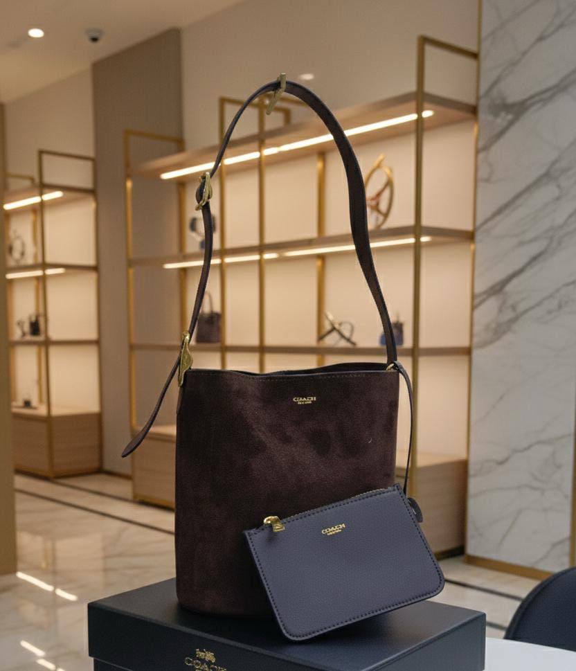 COACH 
GOOD QUALITY 💫
90 dhs✅

WITH BOX 
🎁🎁🎁

Zain28
♥️♥️♥️