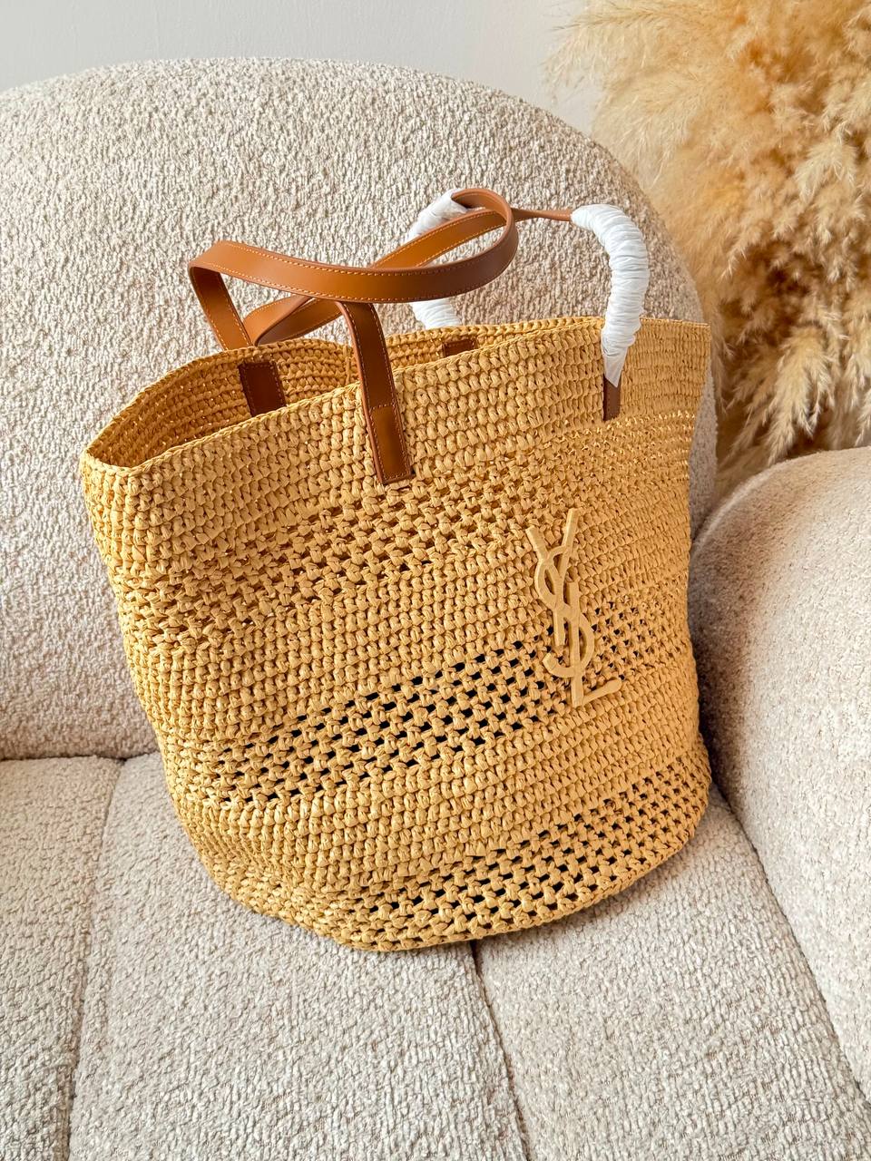 *Saint Laurent beach bag🏝️🤩*
YSL
*Size: 32cm*

*Super high quality*😉👌🏼🧶
For Price 👇 WhatsApp✅
0568585901 
0507557372
0552275751 Owner Zain 👌

Zain235
♥️♥️♥️