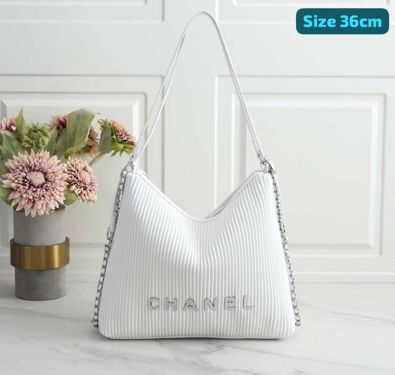 Chanel
Good quality 
105 dhs❣️

Zain186
♥️♥️♥️
