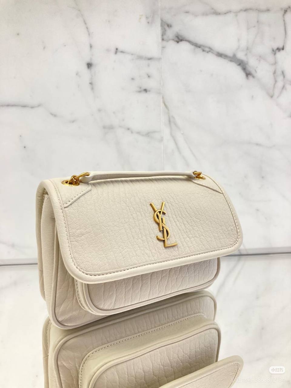 YSL Master
20cm 
280 dhs🪙🌨️

Zain10
♥️♥️♥️