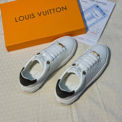 NEW CAME 

LV SHOES 

GOOD QUALITY 
140 dhs🪙
Size 36 to 41

Zain40
♥️♥️♥️