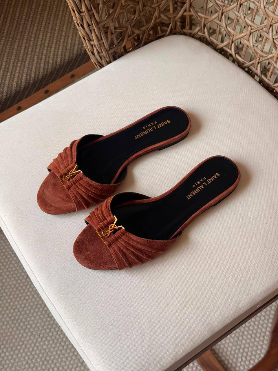 YSL 
✨ New Collection
👠 36–41
💎 Premium Quality
🔥 Super Master
450 dhs✅

Zain198
♥️♥️♥️