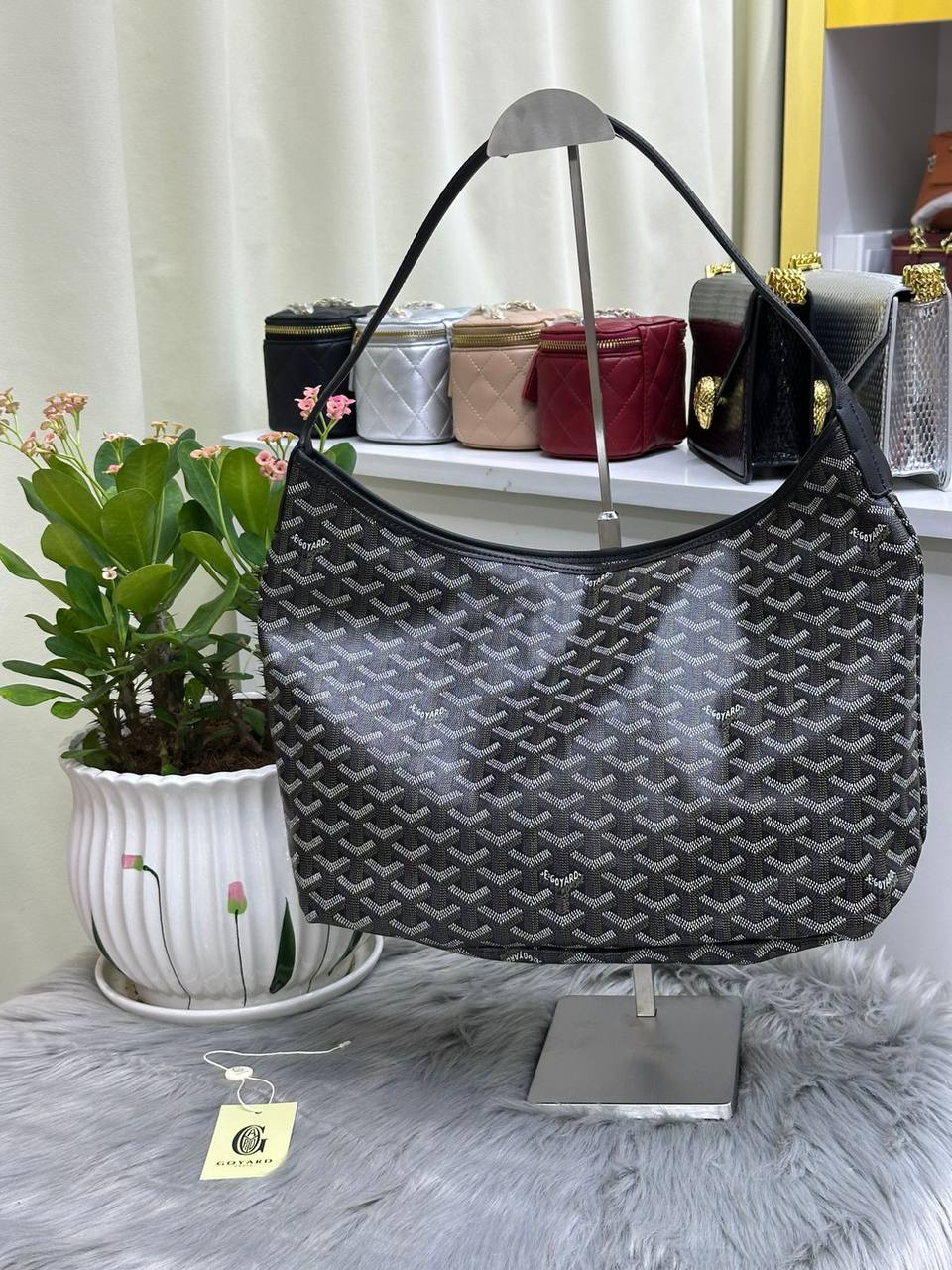Goyard🌷🌷🌷

SIZE  ……… 33cm 🌷🌷🌷

85 dhs🪙🌨️

Zain244
♥️♥️♥️
