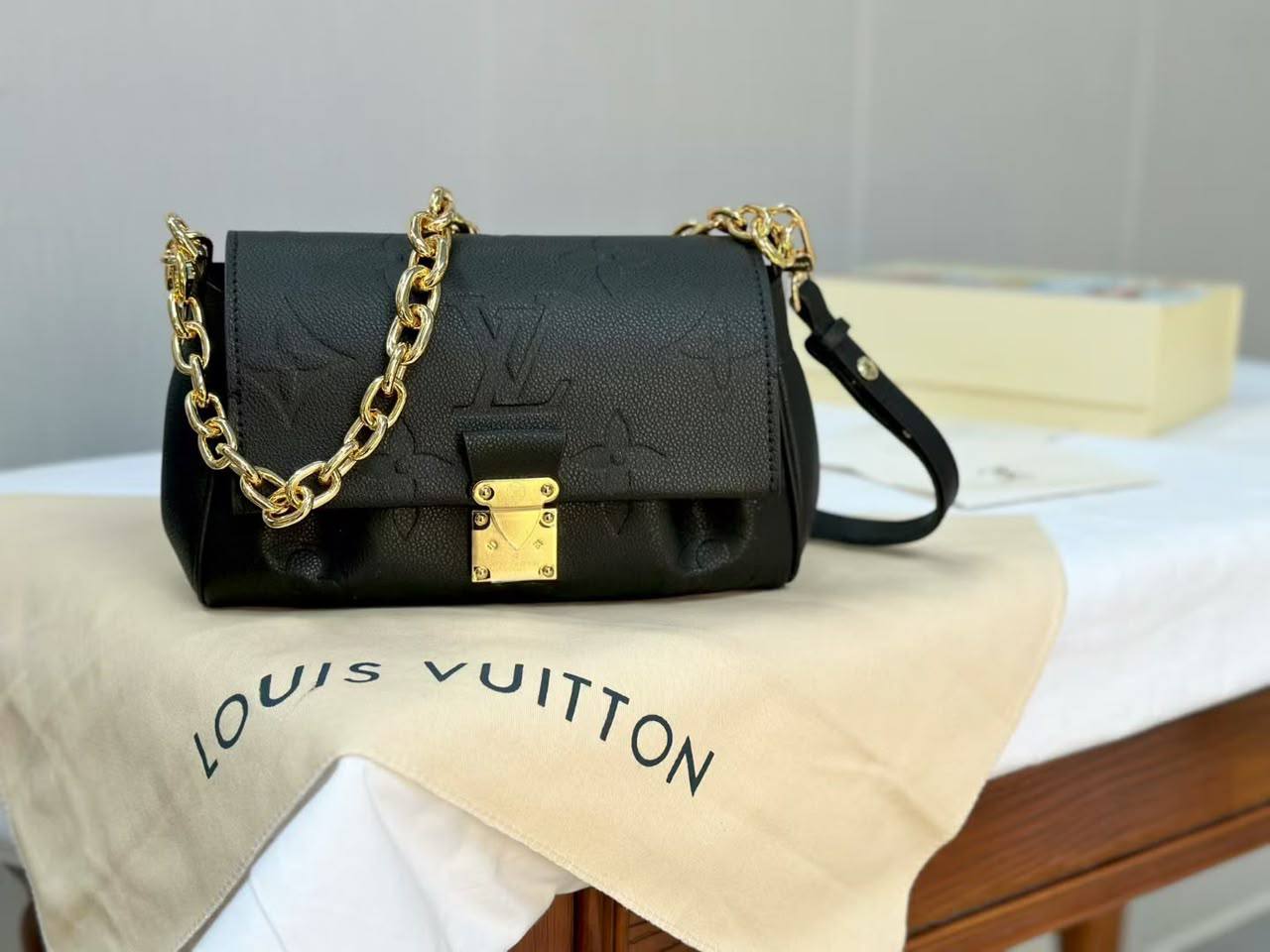 LV
Master❣️❣️
280 dhs✅

Zain153
♥️♥️♥️