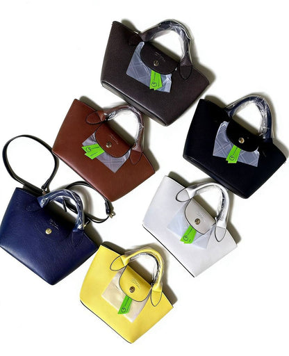Long Champ
Size:19cm 
High quality 
85 dhs🇦🇪🇦🇪

Zain175
♥️♥️♥️