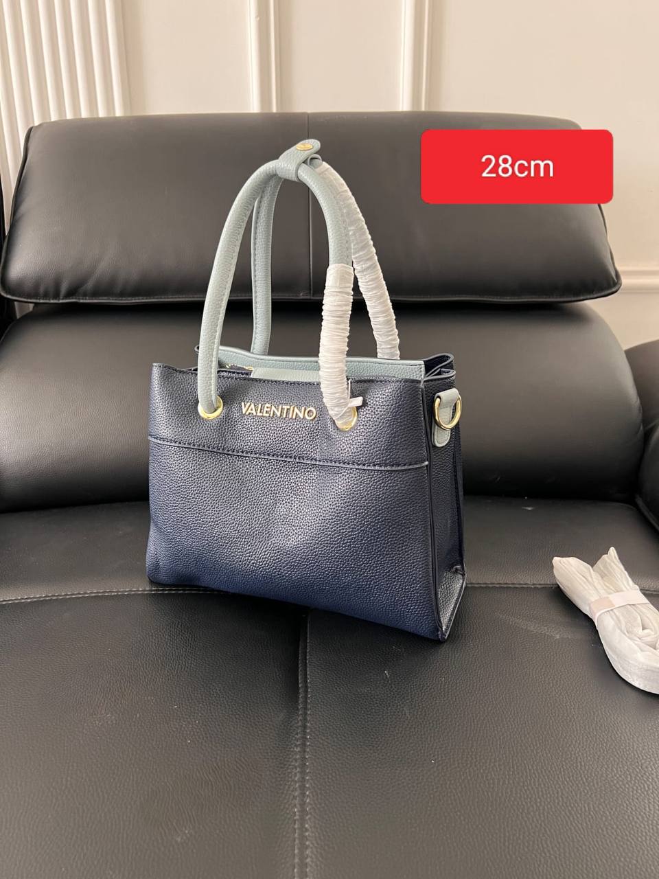 Valentino
120 dhs✅
size 28cm

Zain26
♥️♥️♥️