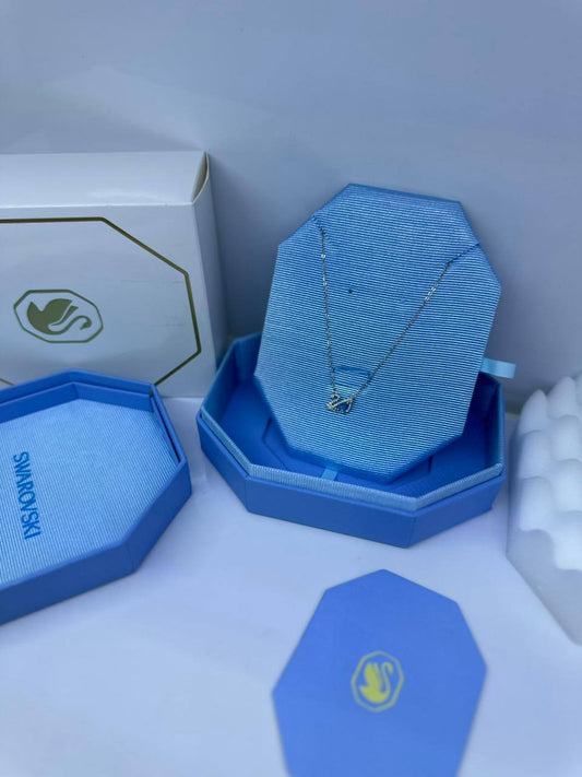 SWAROVSKI 🪿*
Necklace ❣️
Master quality 💯
With normal boxes 🗃️
50 dhs🪙🌨️
With master box 📦 
75 dhs🪙🌨️

Zain216
♥️♥️♥️