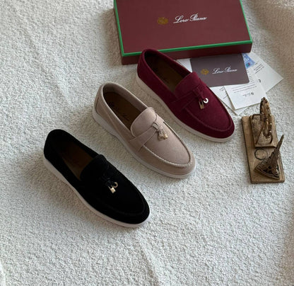 .Loro piana  ladies

   Size  .  36 to 41

130 dhs🪙

Zain80

اطلبوه من الوتس المثبت في الأعلى👆🏻👆🏻

تواصلو معنا 👈🏻 Zain 
For order WhatsApp pinned 👆🏻

♥️♥️♥️