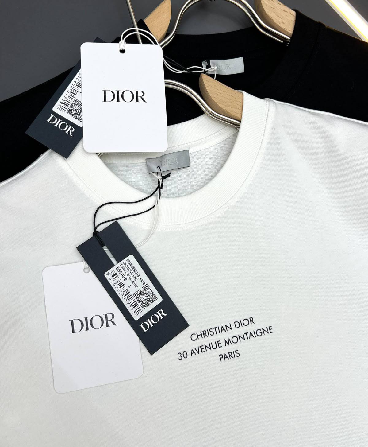 DIOR❣️
SUPER MASTER QUALITY ✨
SIZE :S M L XL XXL
320 dhs🇦🇪🇦🇪

Zain327
♥️♥️♥️